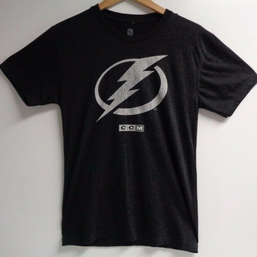 NHL Size XL TAMPA BAY LIGHTNING STEVEN STAMKOS New Shirt